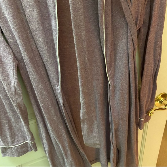 Victoria’s Secret Robe - Picture 5 of 5